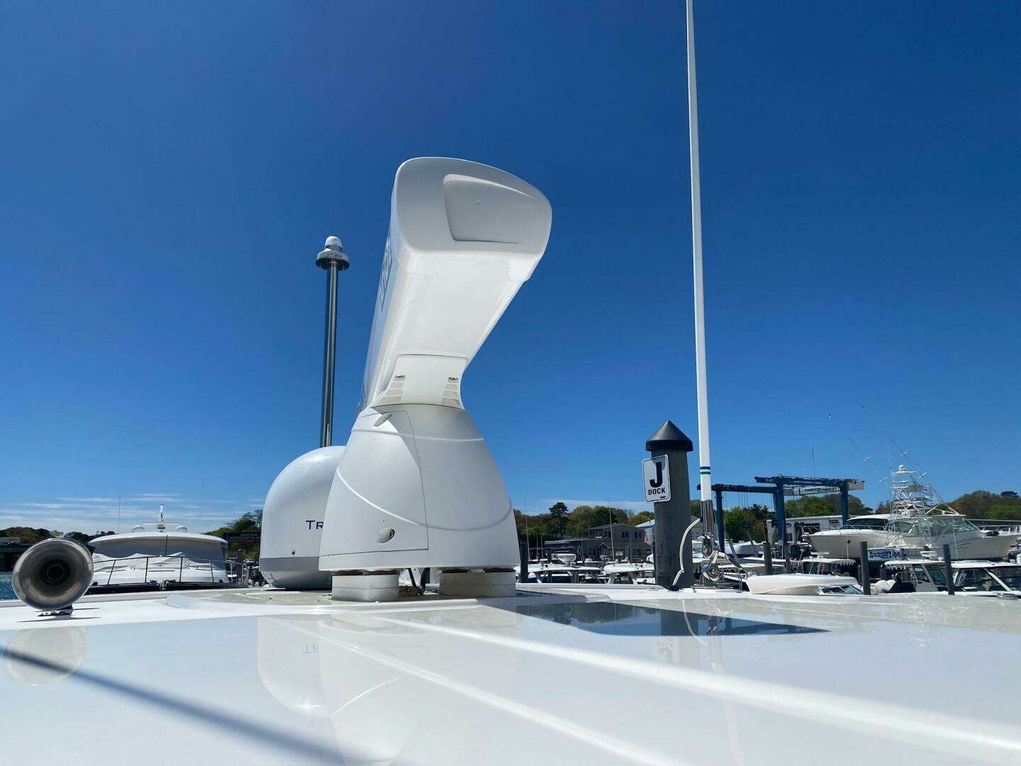 2019 Tiara Yachts 34LX - Image 34