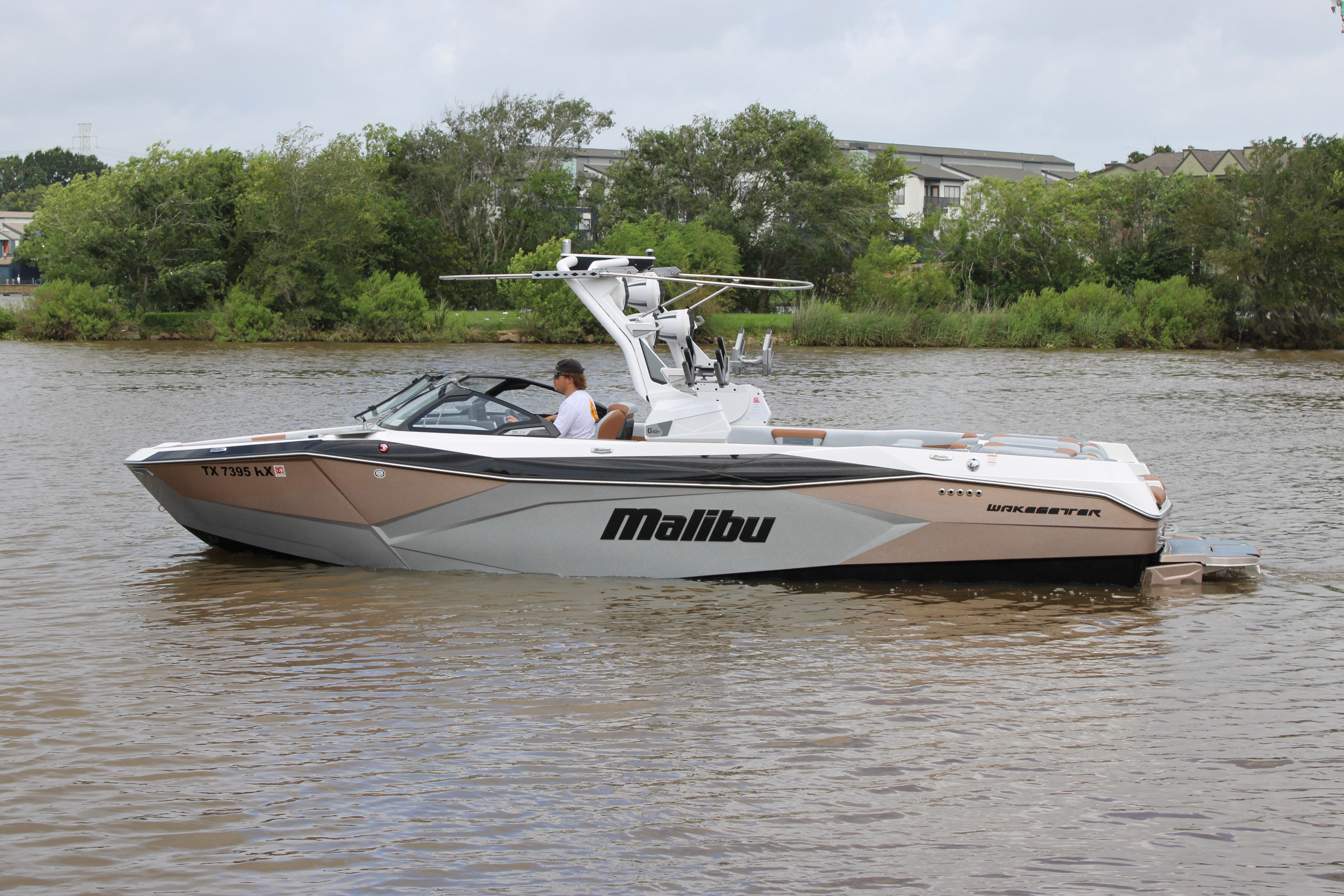 2024 Malibu 26LSV