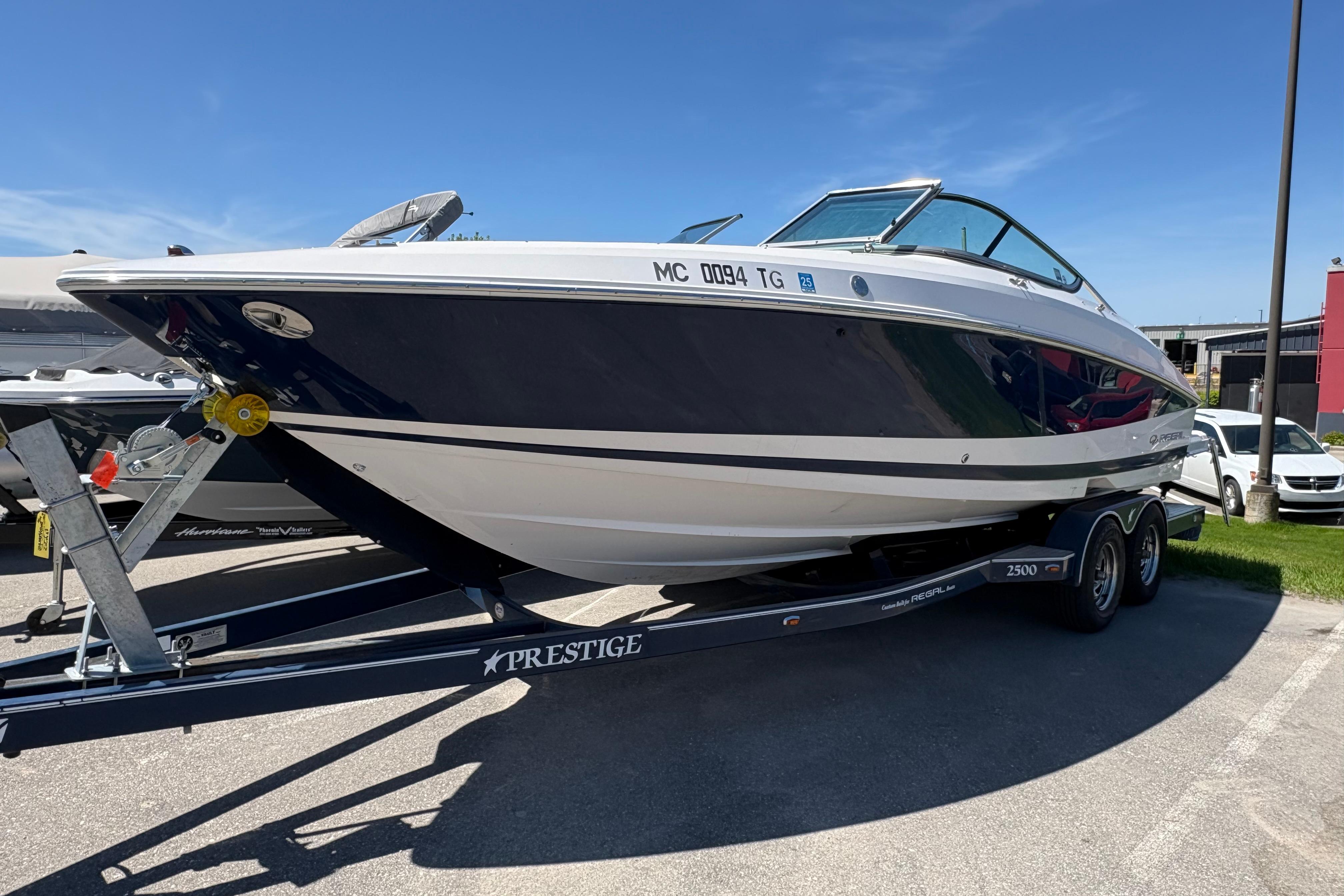 2009 Regal 2500 Bowrider