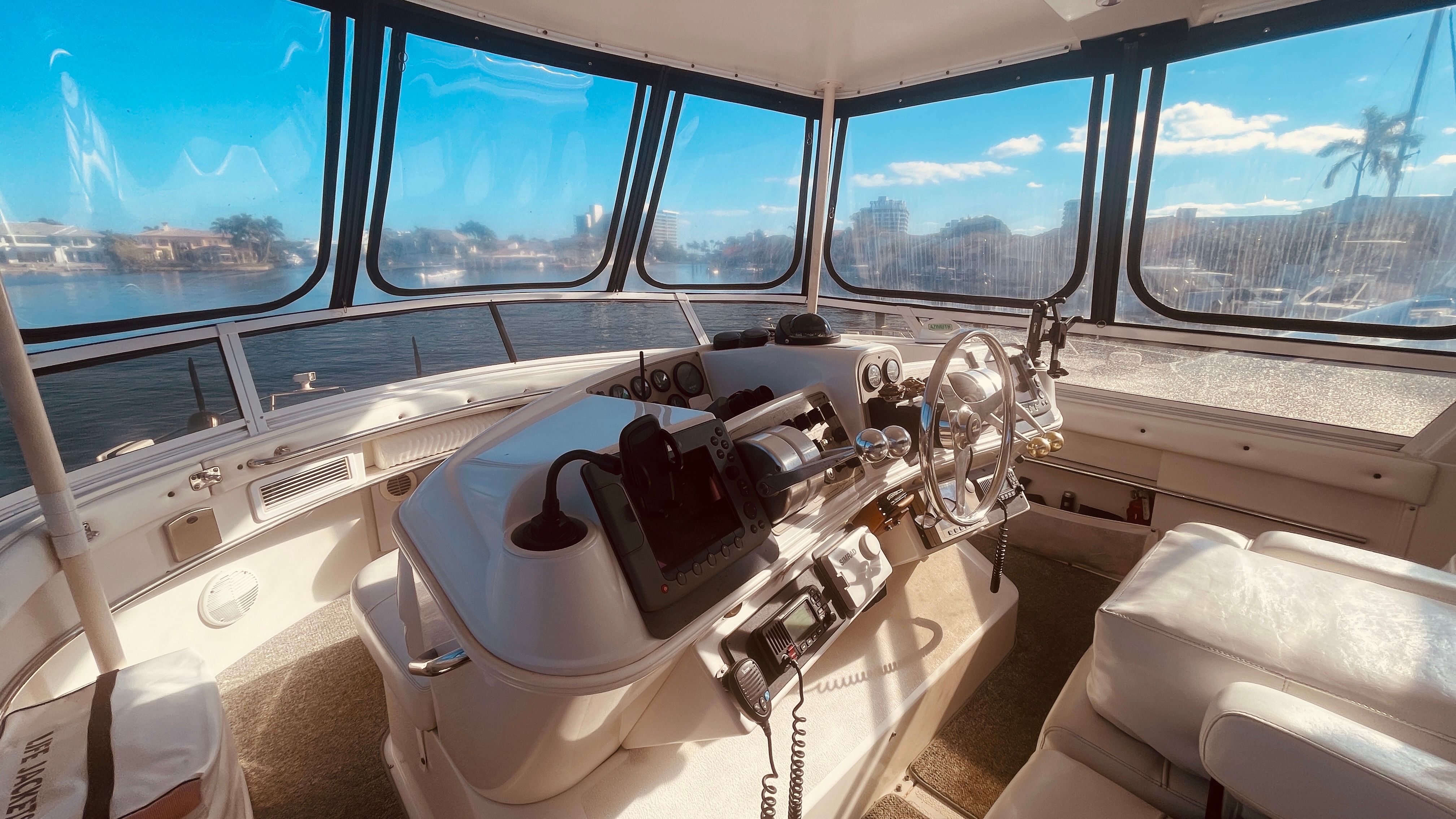 1997 Carver 500 Cockpit Motor Yacht - 54