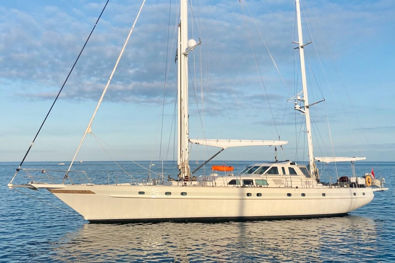 1992 Jongert 25ds Cutter Ketch Deck saloon
