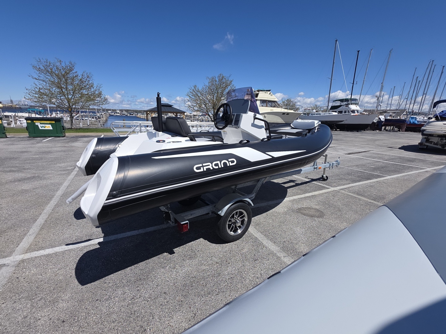 2027 Grand Inflatables G420 - Image 8