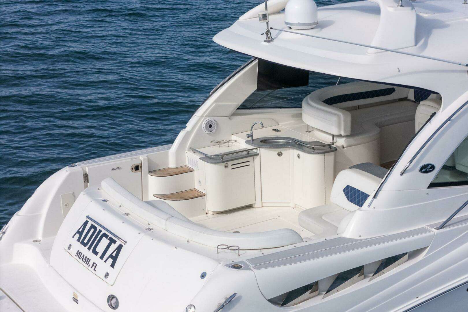 2005 Sea Ray 48 Sundancer - Image 6