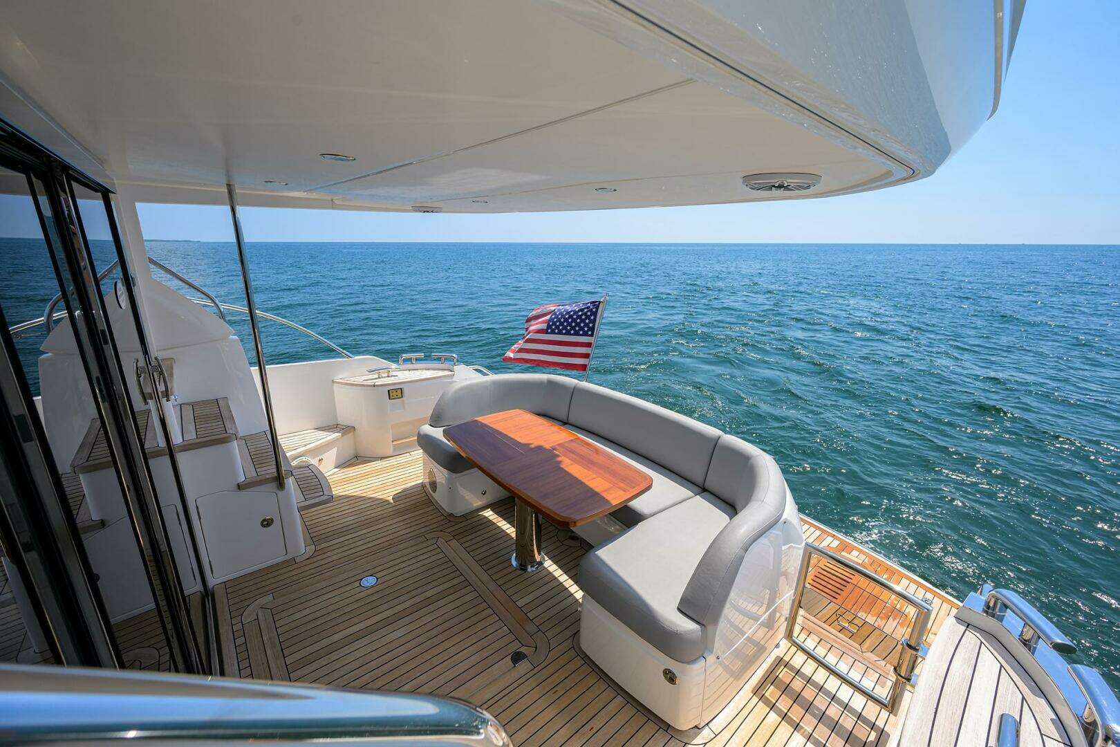 2018 Princess F49 - Image 19
