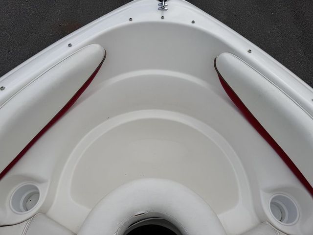 2004 Larson SEI 180 BOWRIDER 135HP W/Trailer - 12