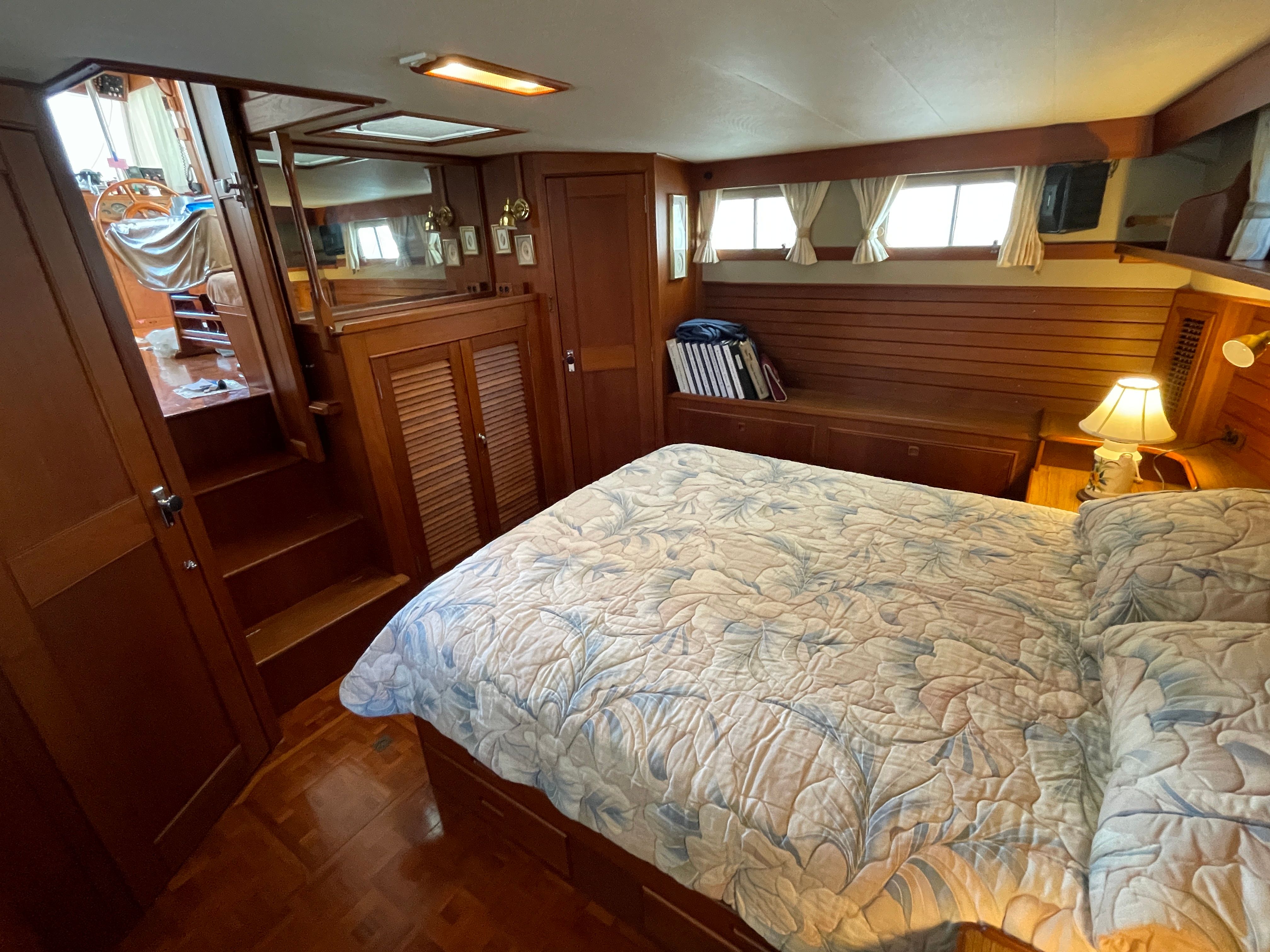 1985 Grand Banks 42 Motor Yacht - 56