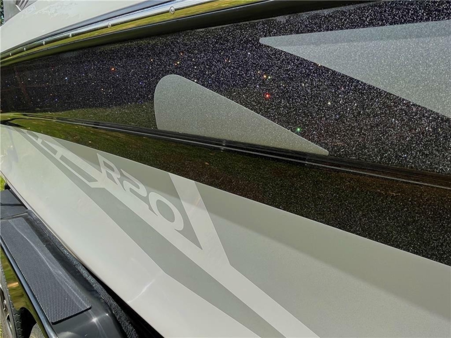 2016 Tige R20 - Image 5