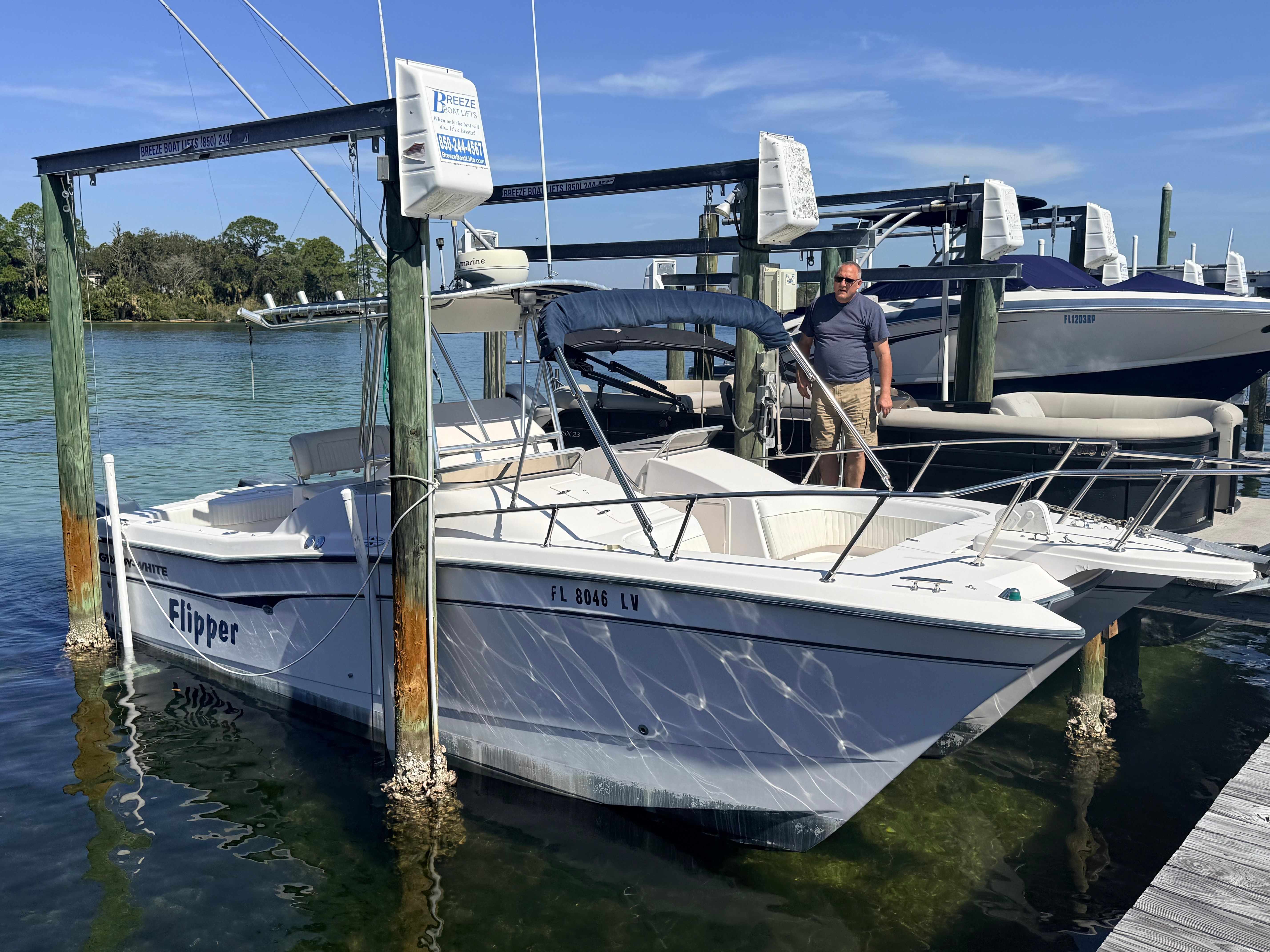2000 Grady-White X26 Tigercat
