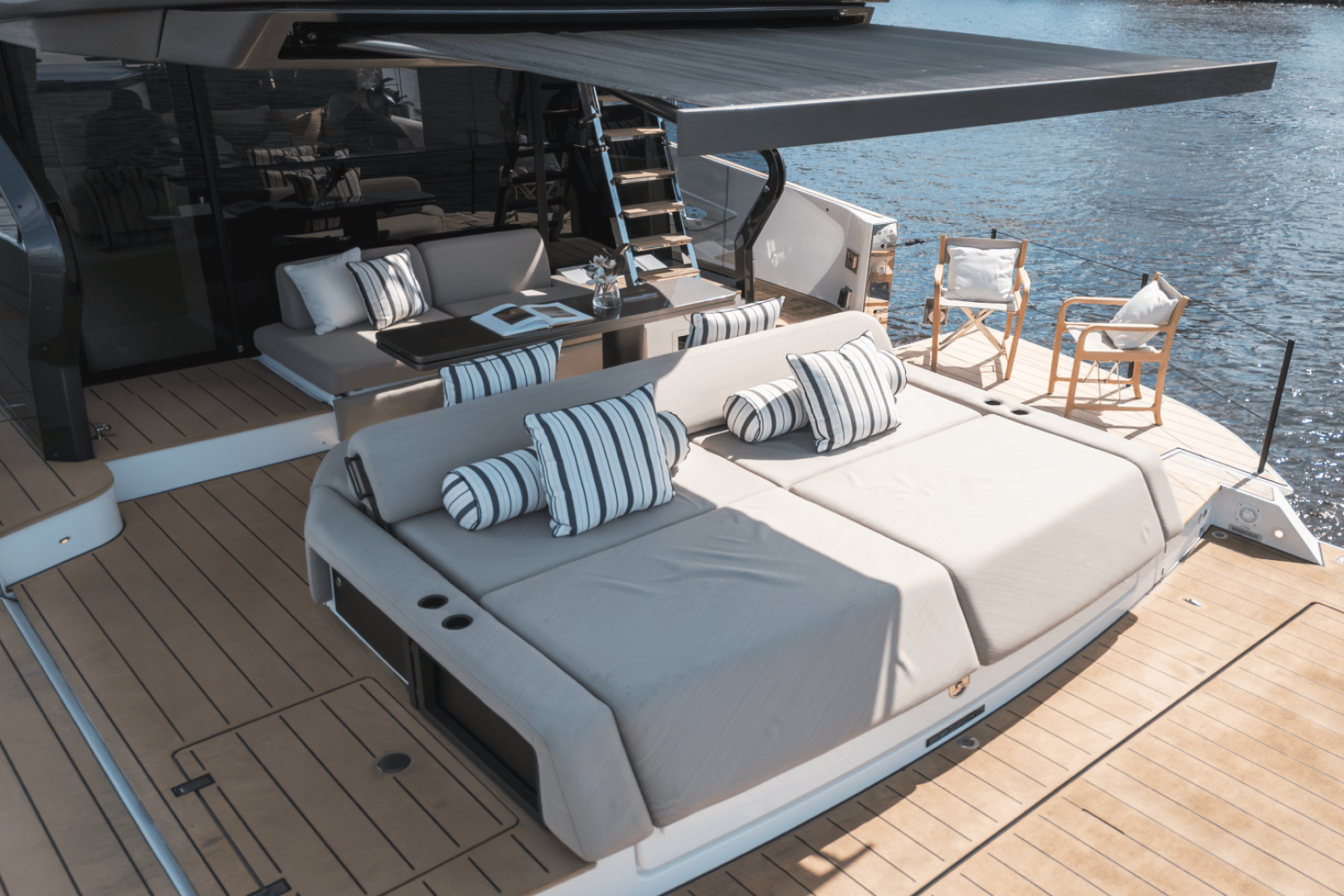 2025 Azimut Seadeck 6 - Image 82