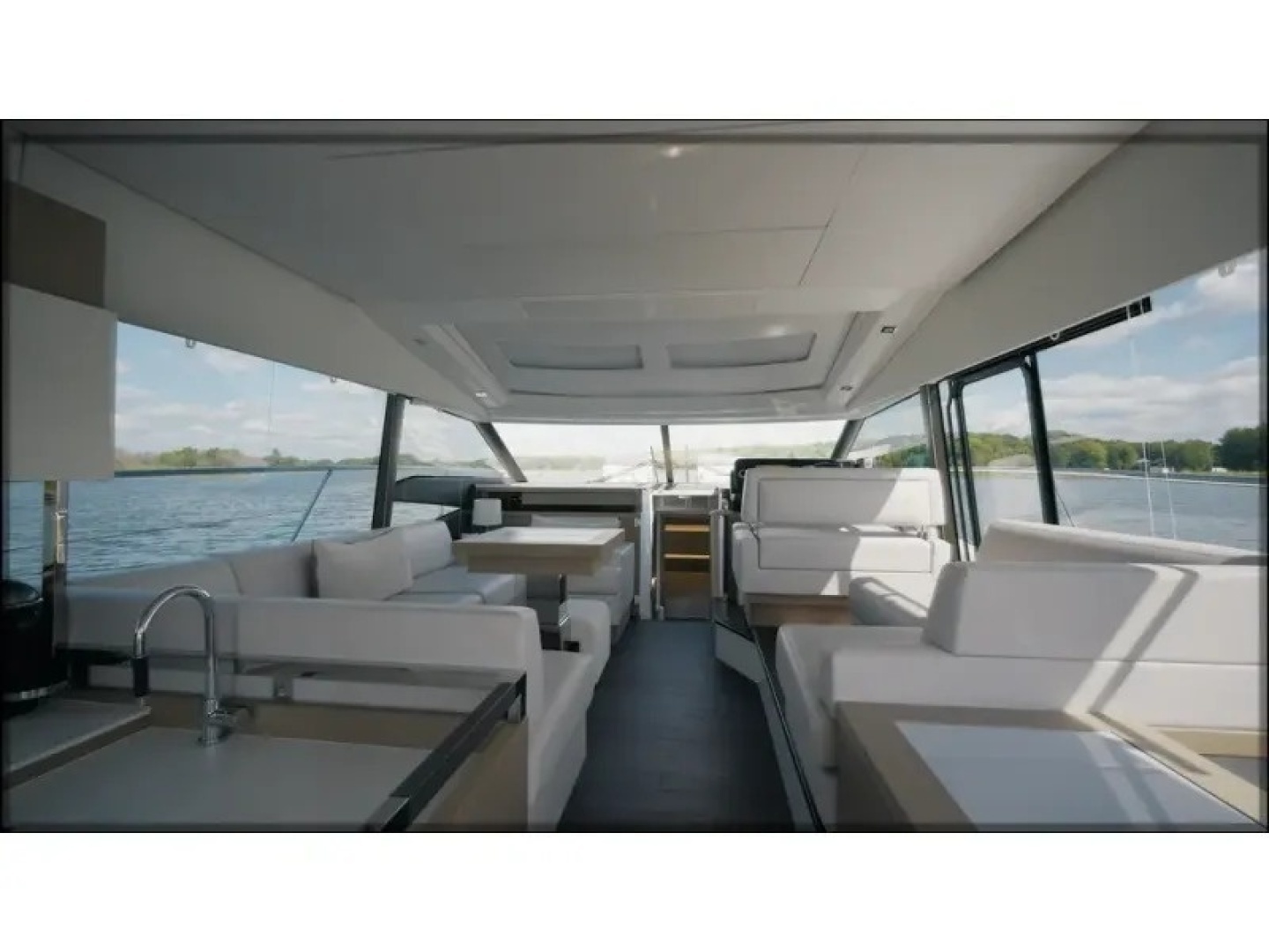 2018 Present Yachts 520S - Image 20