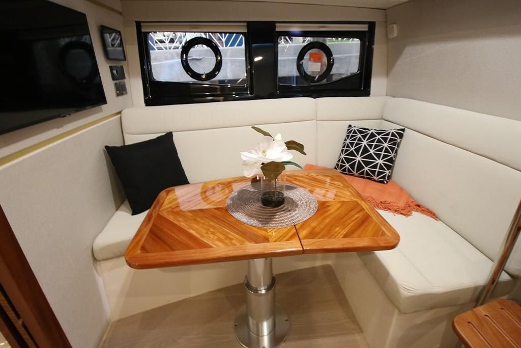 2023-Boston-Whaler-405-Conquest-MarineMax