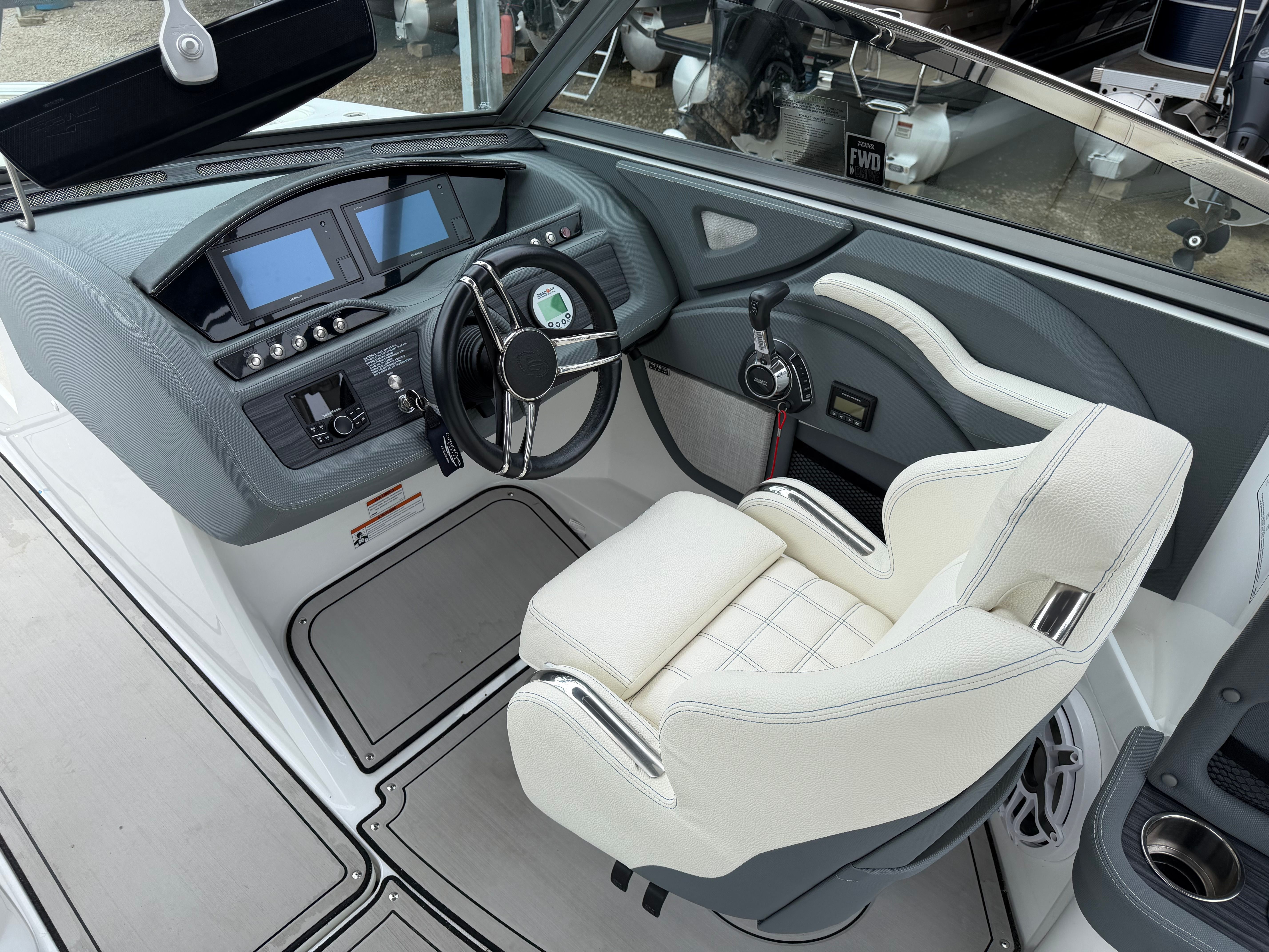 2020 COBALT R7 SURF - Image 10