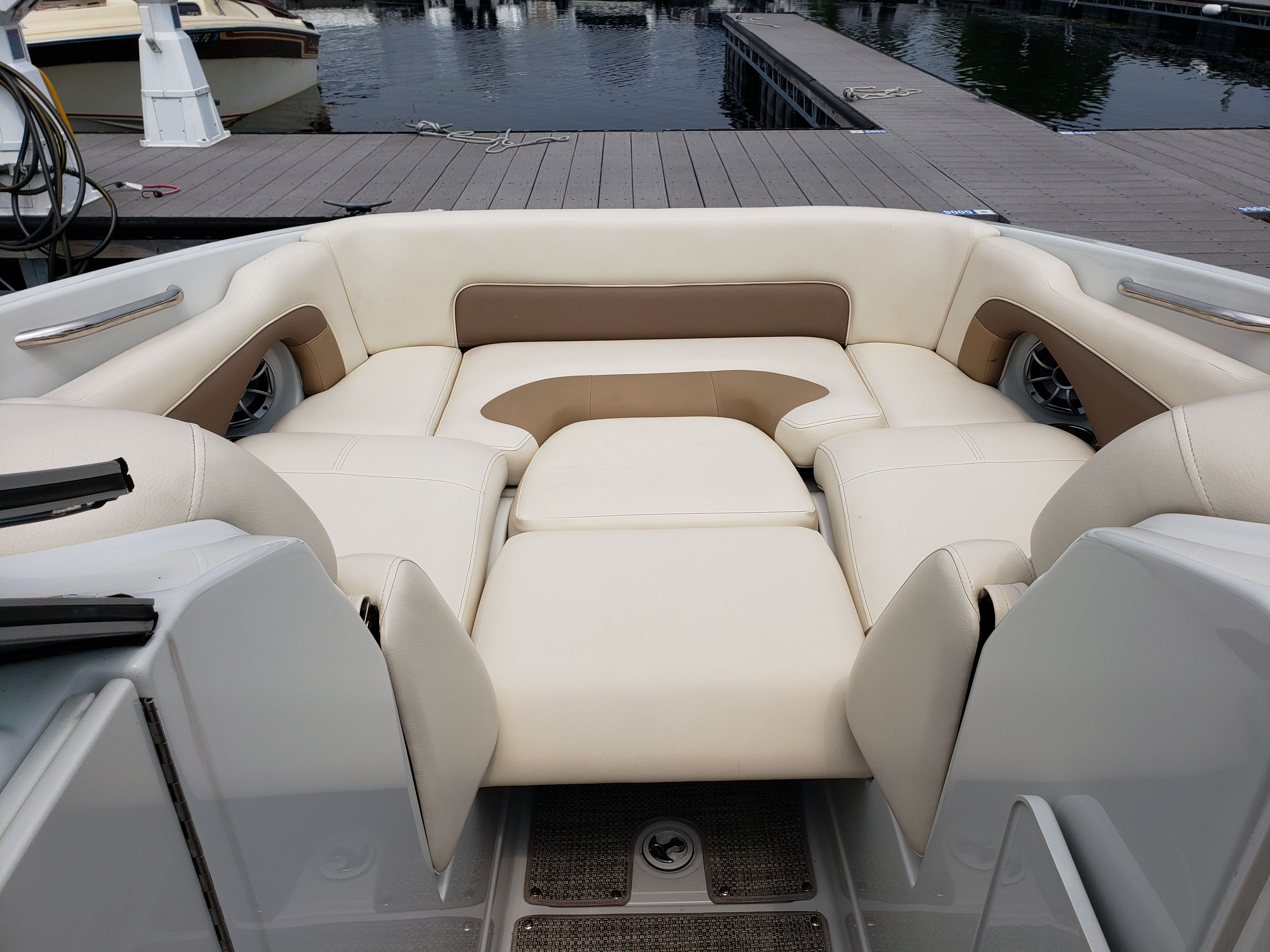2017 Crownline Eclipse E4 - 11