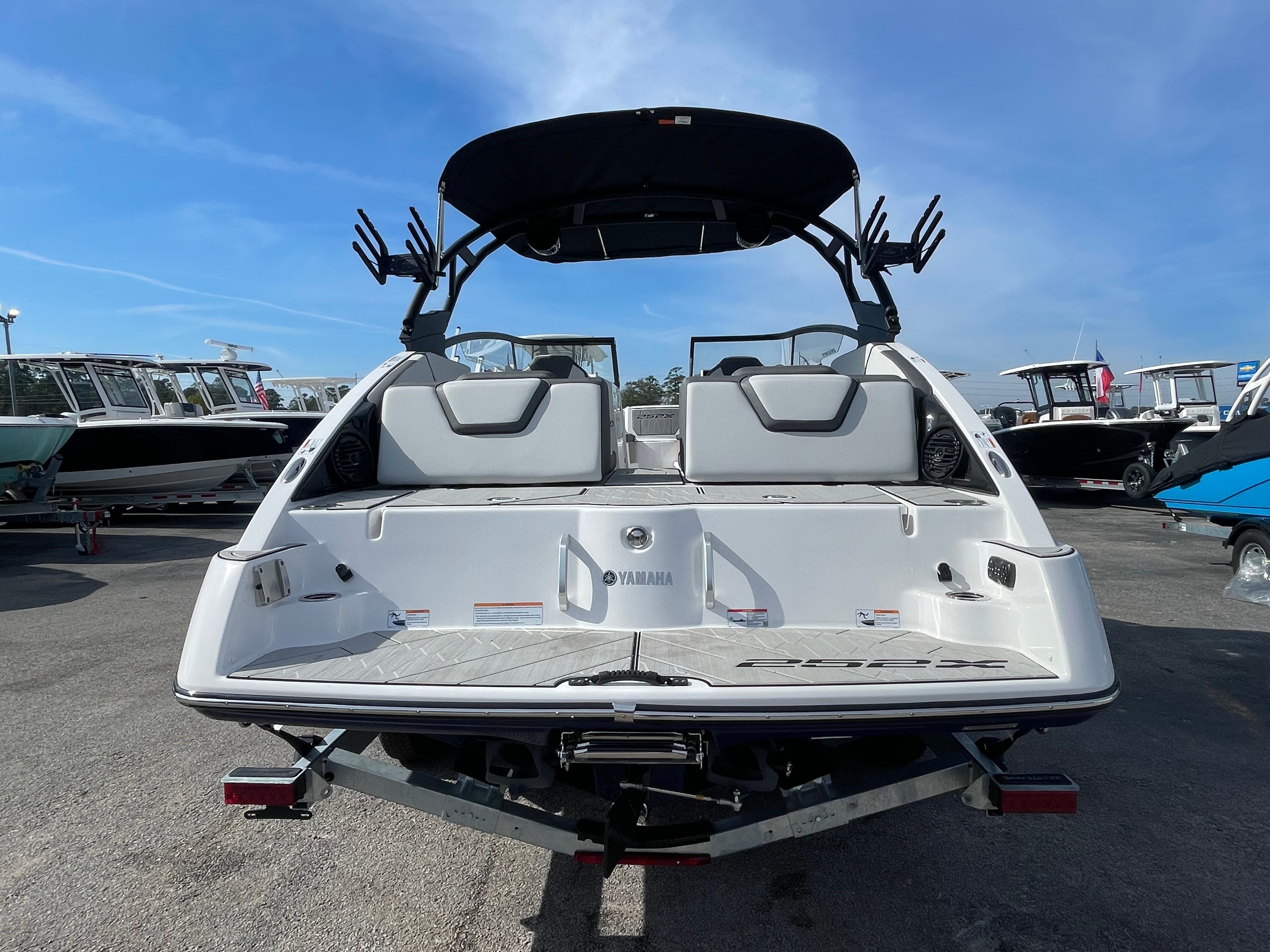 2025 YAMAHA 252 XE - Image 6