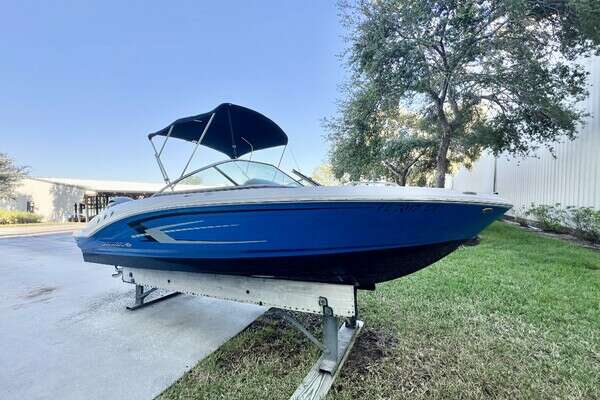 2021 Chaparral 21 Ssi OB