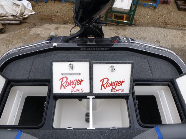 2025 Ranger Z521 boat storage compartments with Ranger Boats branding.