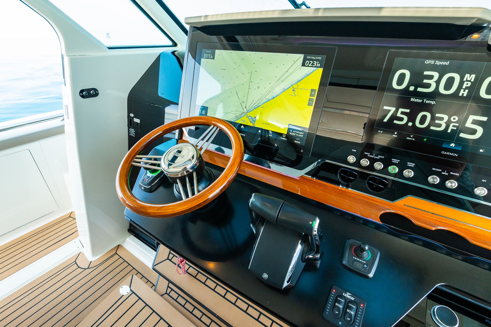 2022 Tiara Yachts 48 LS - 29