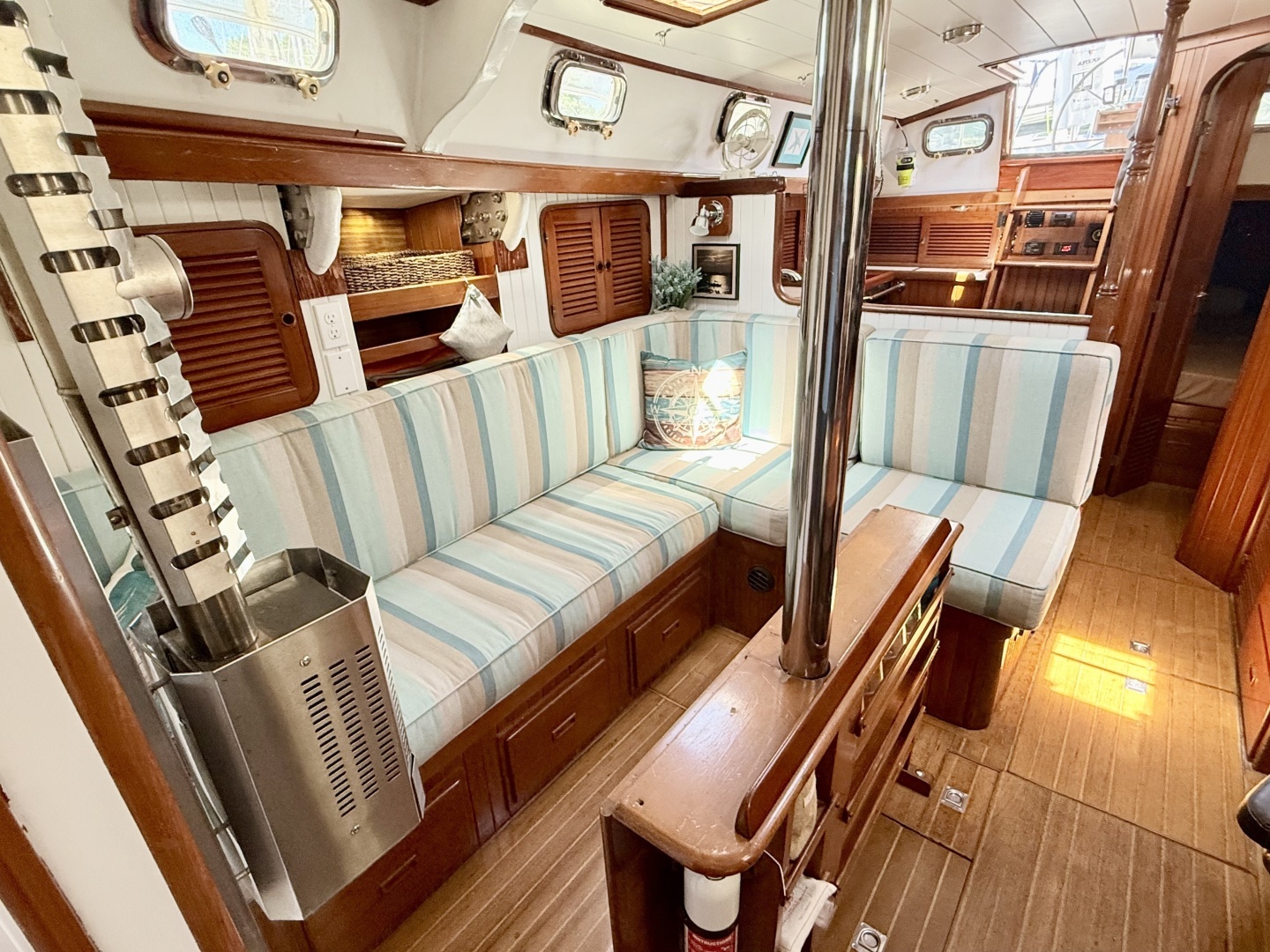 1985 Tayana Vancouver 42 - Image 20
