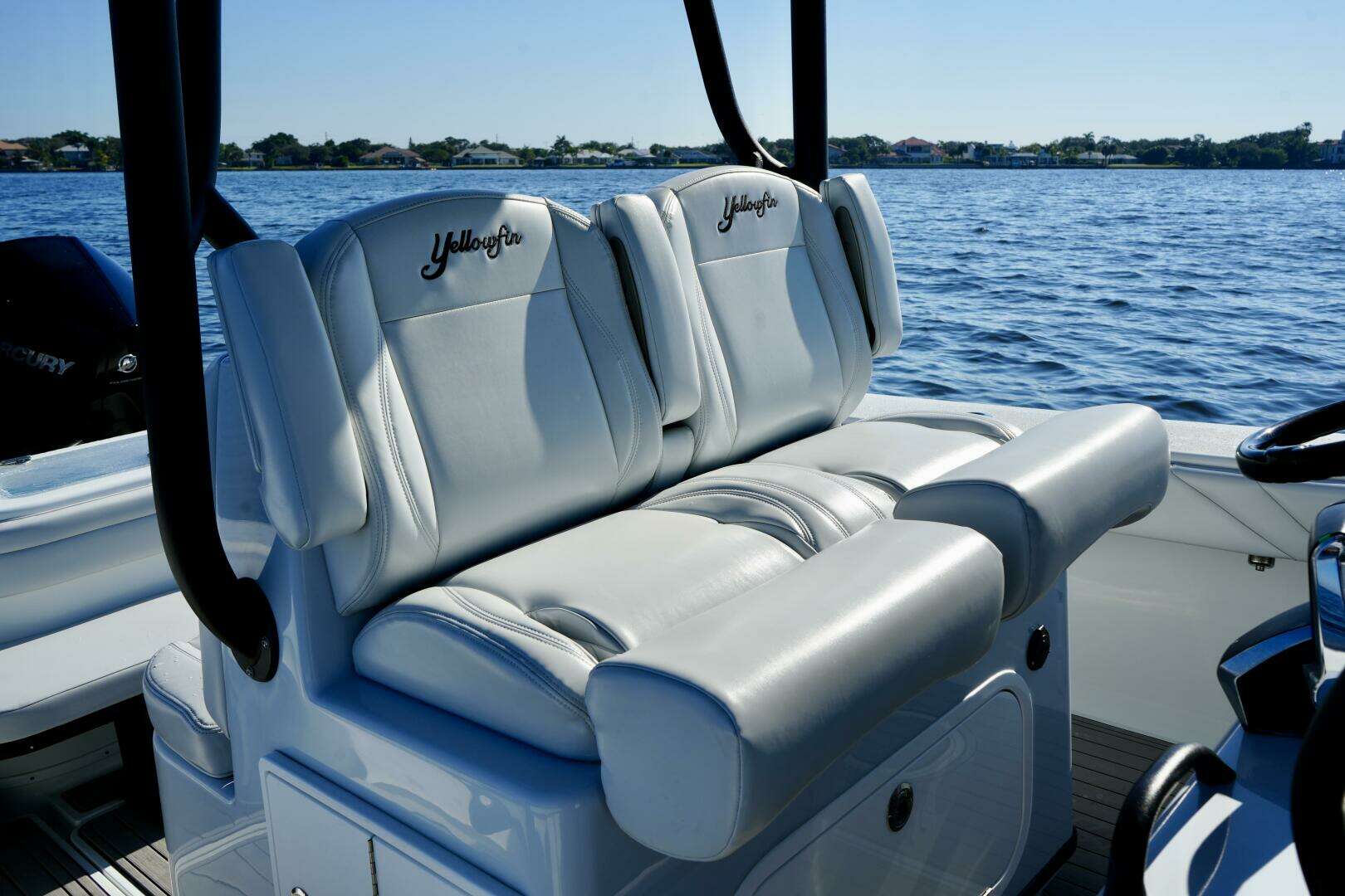 2023 Yellowfin 32 Offshore - Image 23