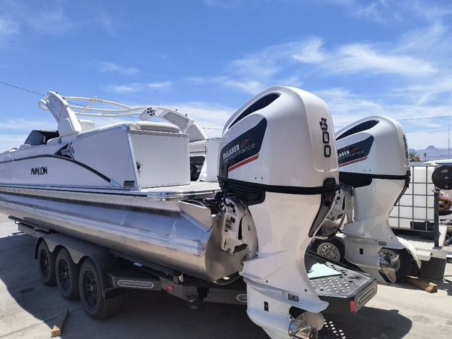 2026 Avalon Catalina Quad Lounger Windshield 27 FT - 8