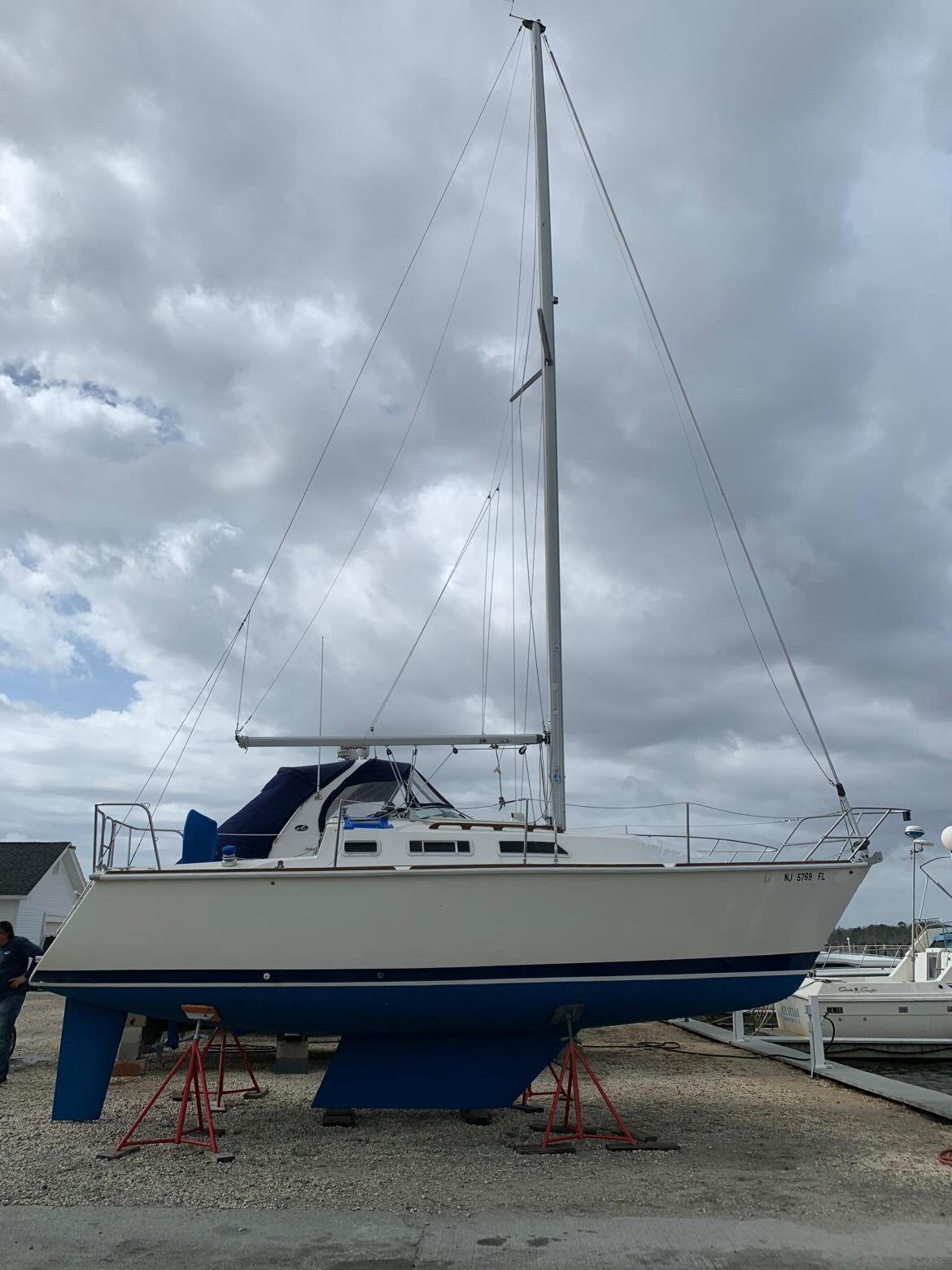 1988 Pearson 28