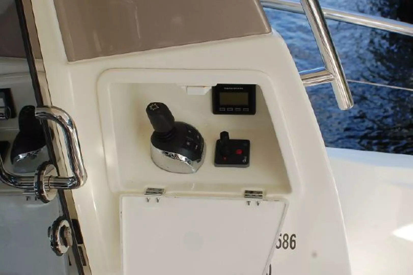 2014 Prestige 500 - Image 18