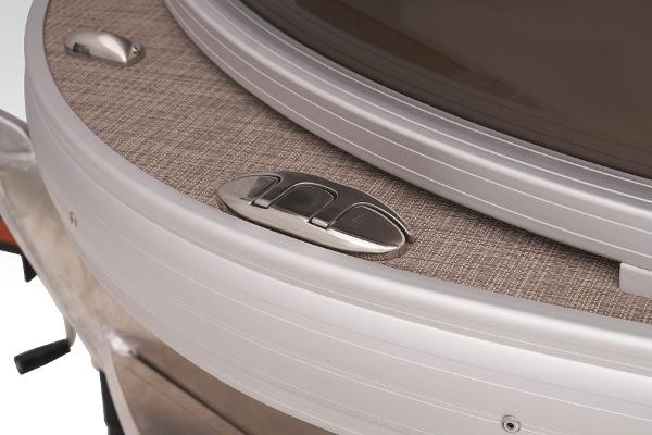 2023 Sun Tracker SportFish 20 DLX - 22