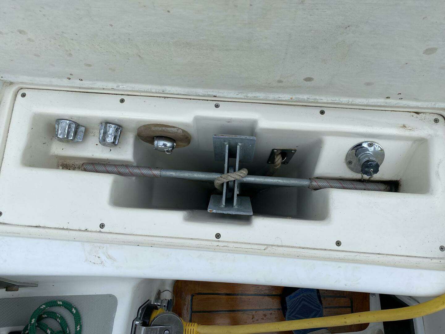 1989 J Boats J/40 - Image 33