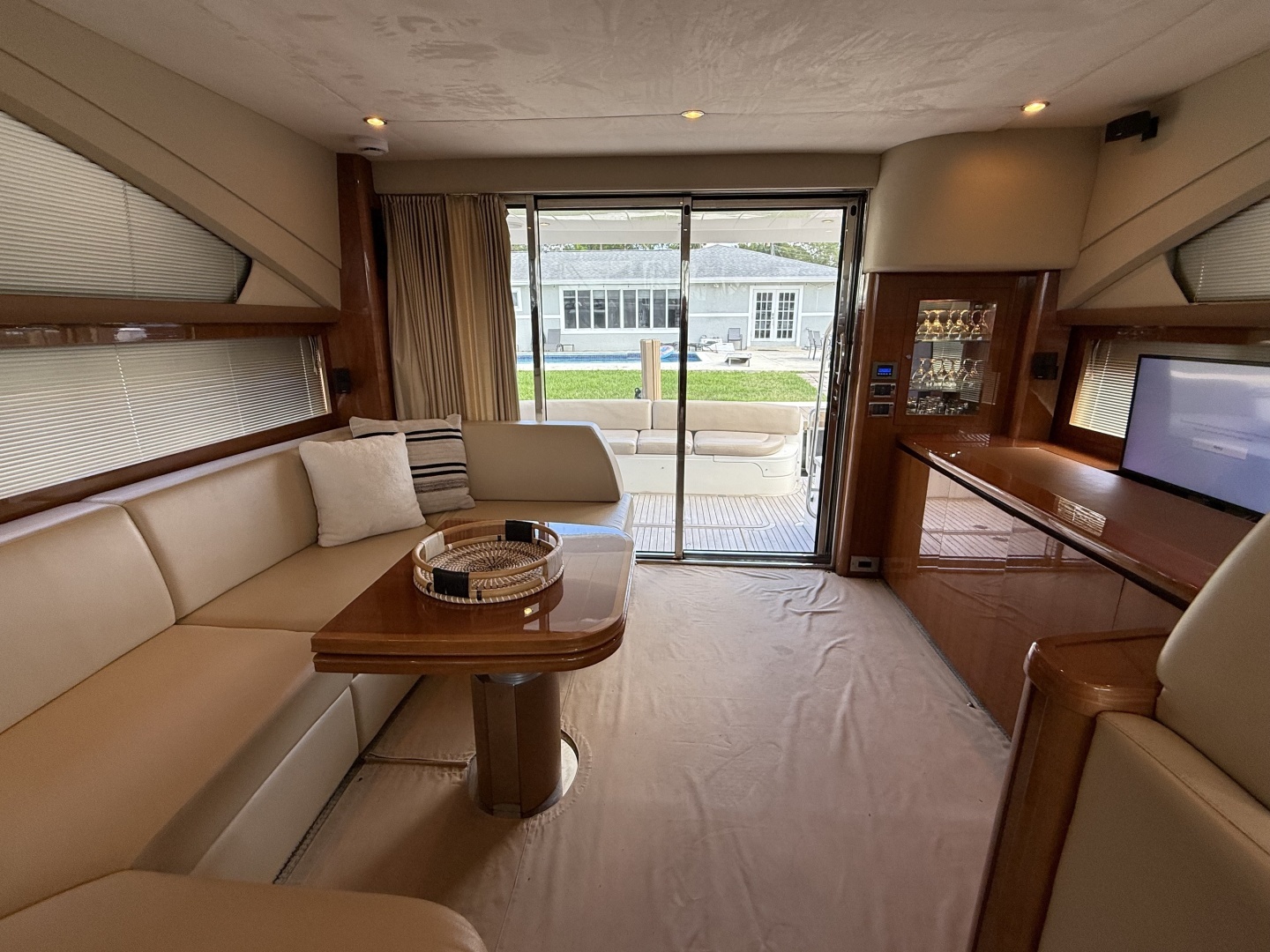2009 Princess — - Image 8