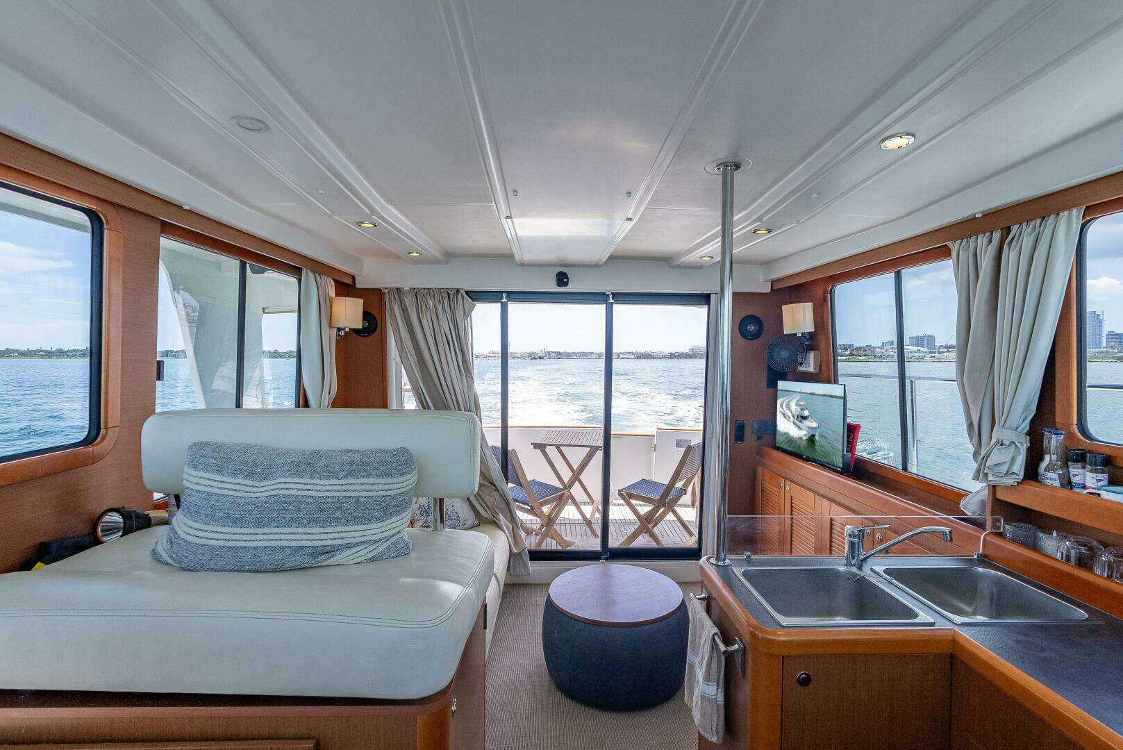 2015 Beneteau Swift Trawler 34 - Image 41