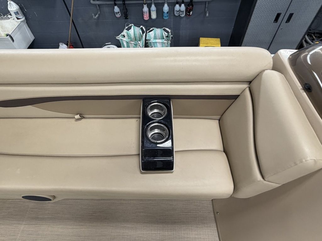 2018 Bennington 21SL - 13