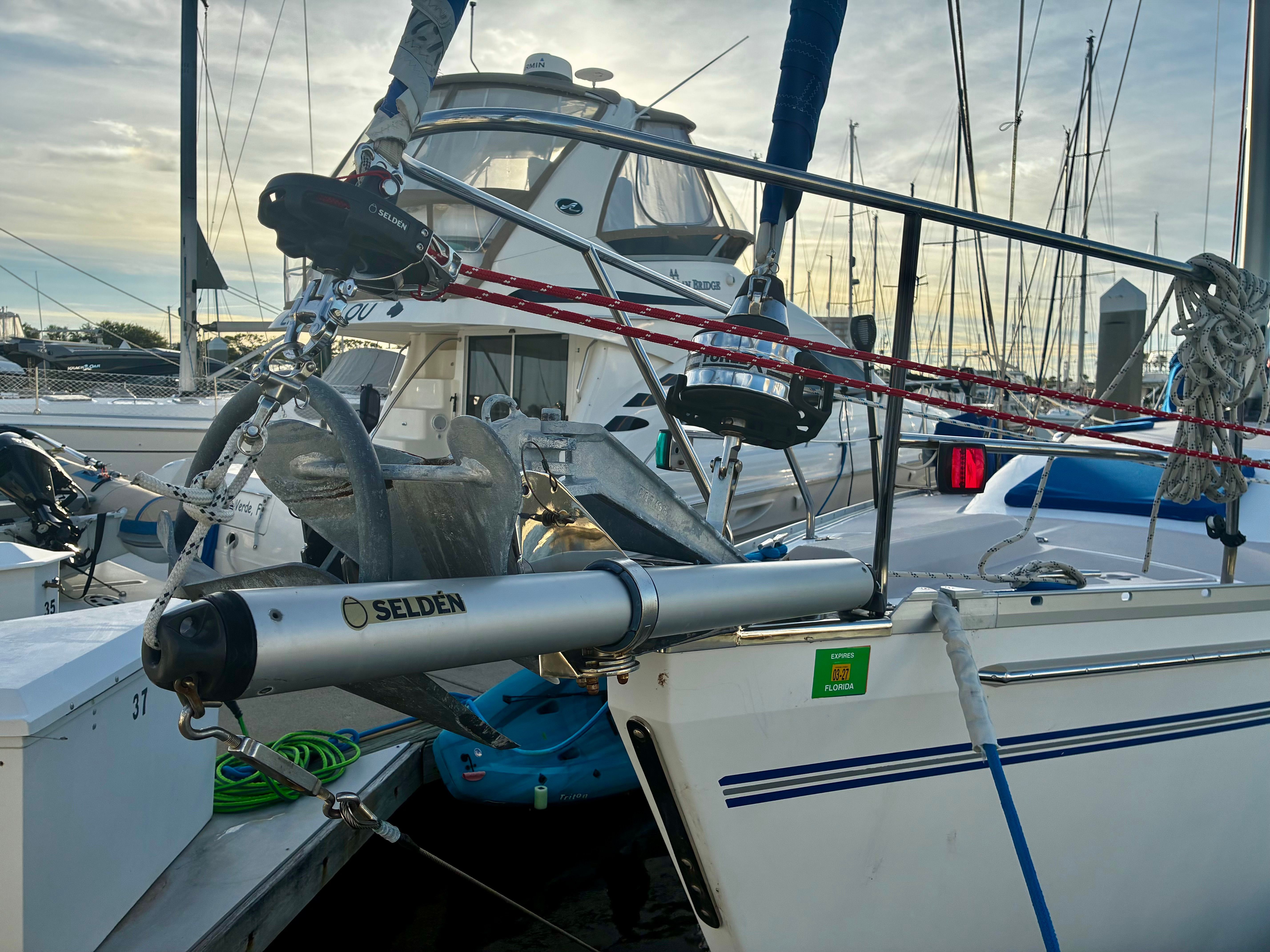 2011 Catalina 445 - 7