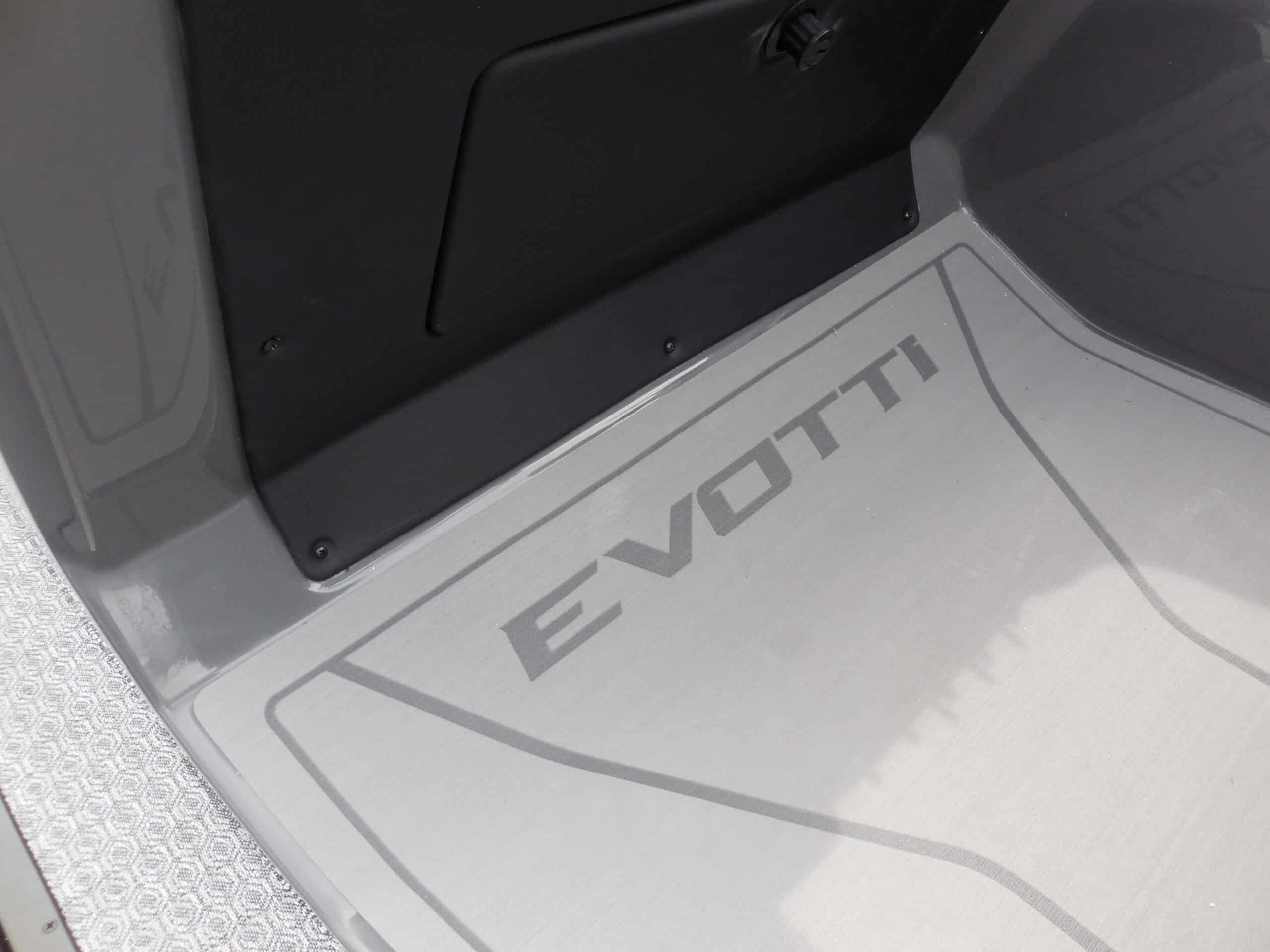 2026 Evotti 521QL - 18
