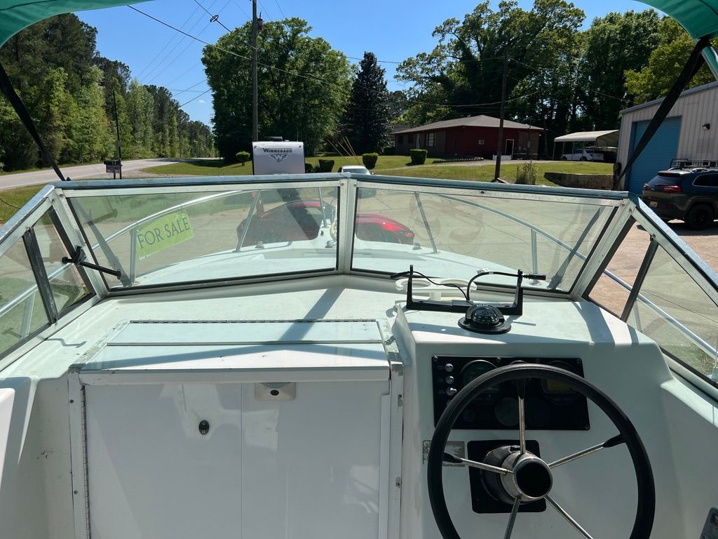 1996 Offshore Yachts Cuddy Cabin - 18