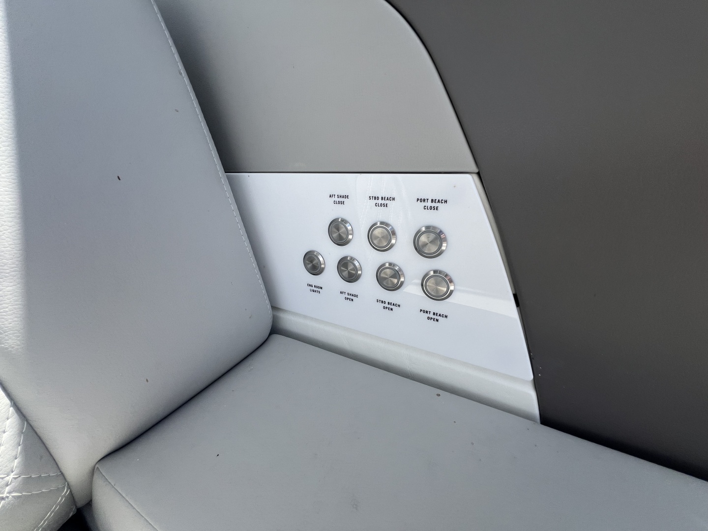 2026 Cruisers Yachts 50GLS OB - Image 49