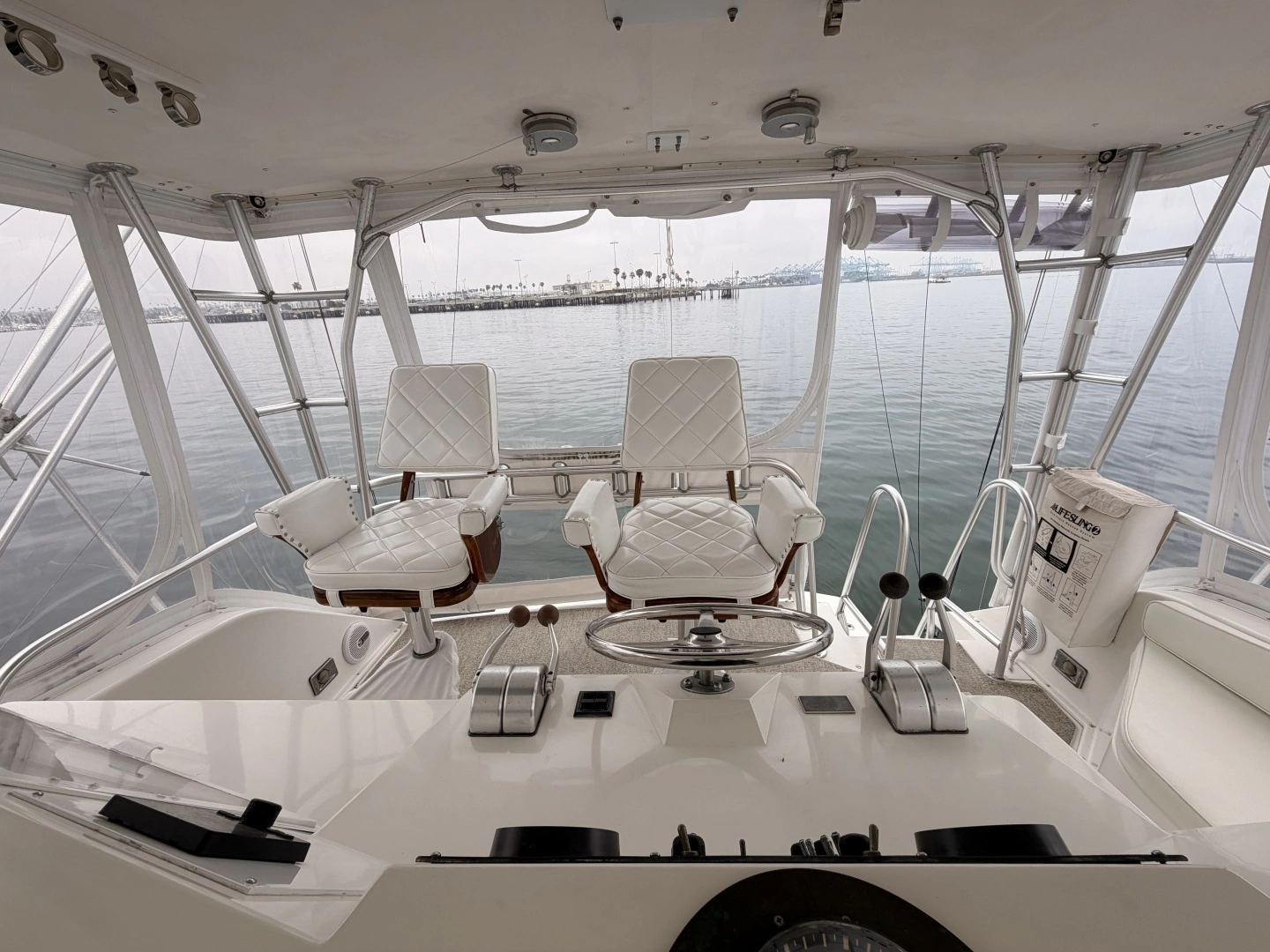 1994 Viking 50 Convertible - Image 27