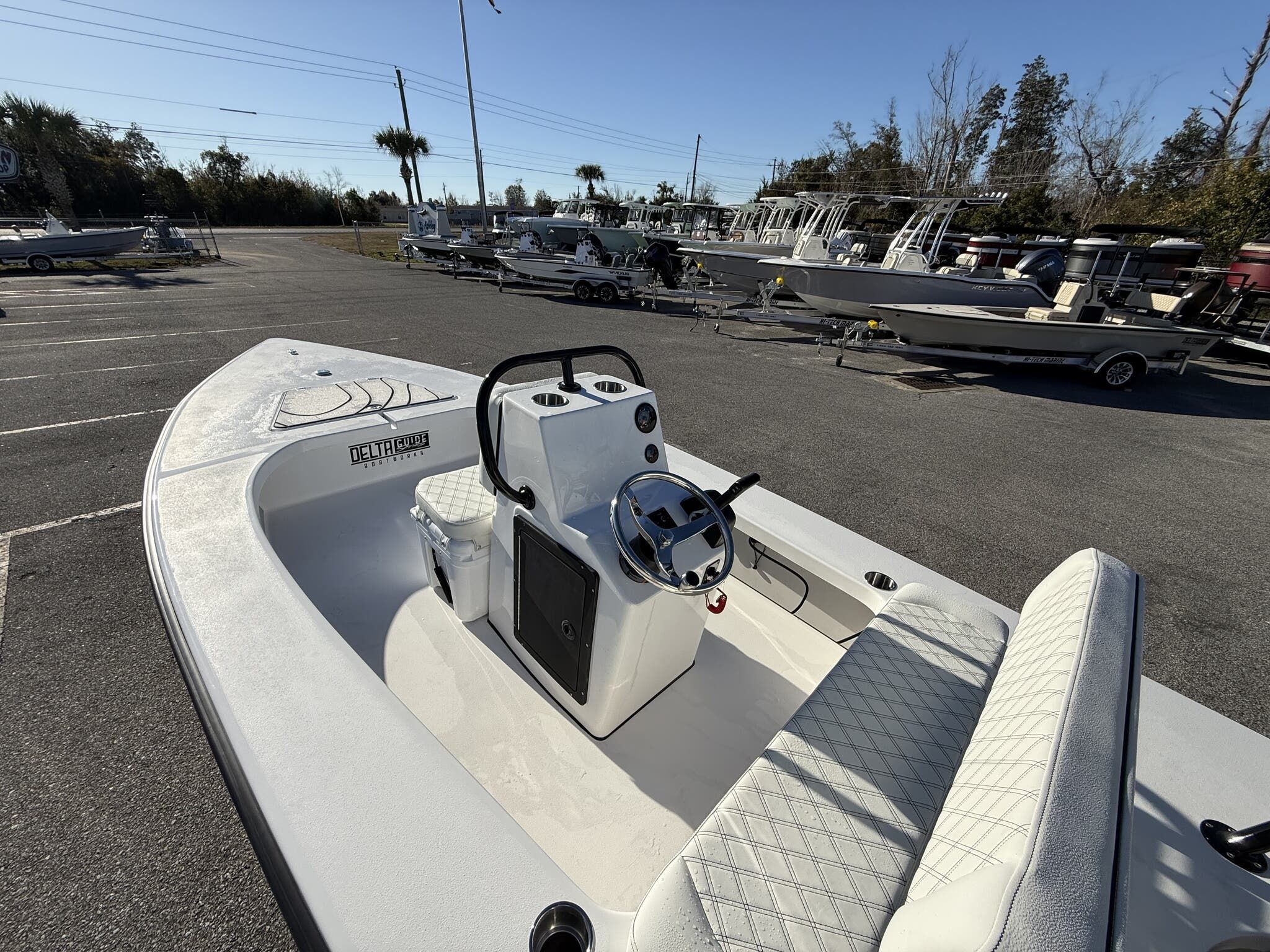 2026 Delta Boatworks D18 CC Guide Series GUIDE SERIES - 9