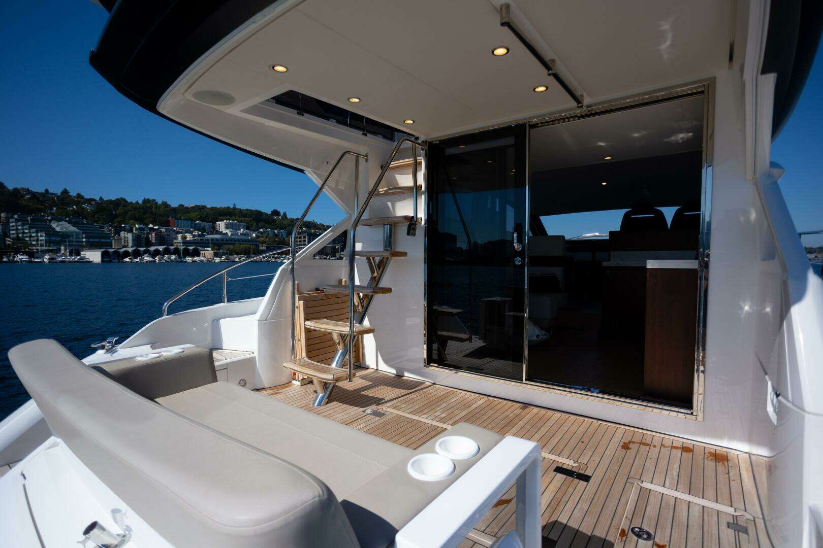 2025 Fairline Squadron 50 - Image 35