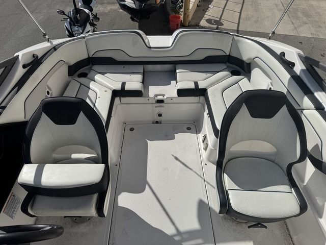 2019 Yamaha Boats SX210 - 9