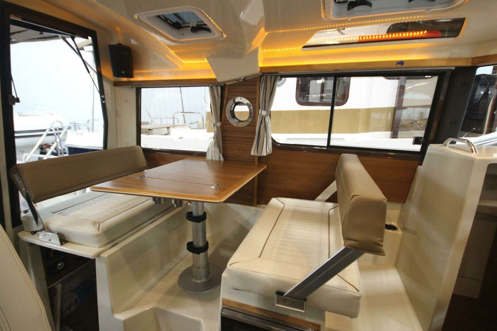 2026 Ranger Tugs R-25 Luxury Edition - Image 22