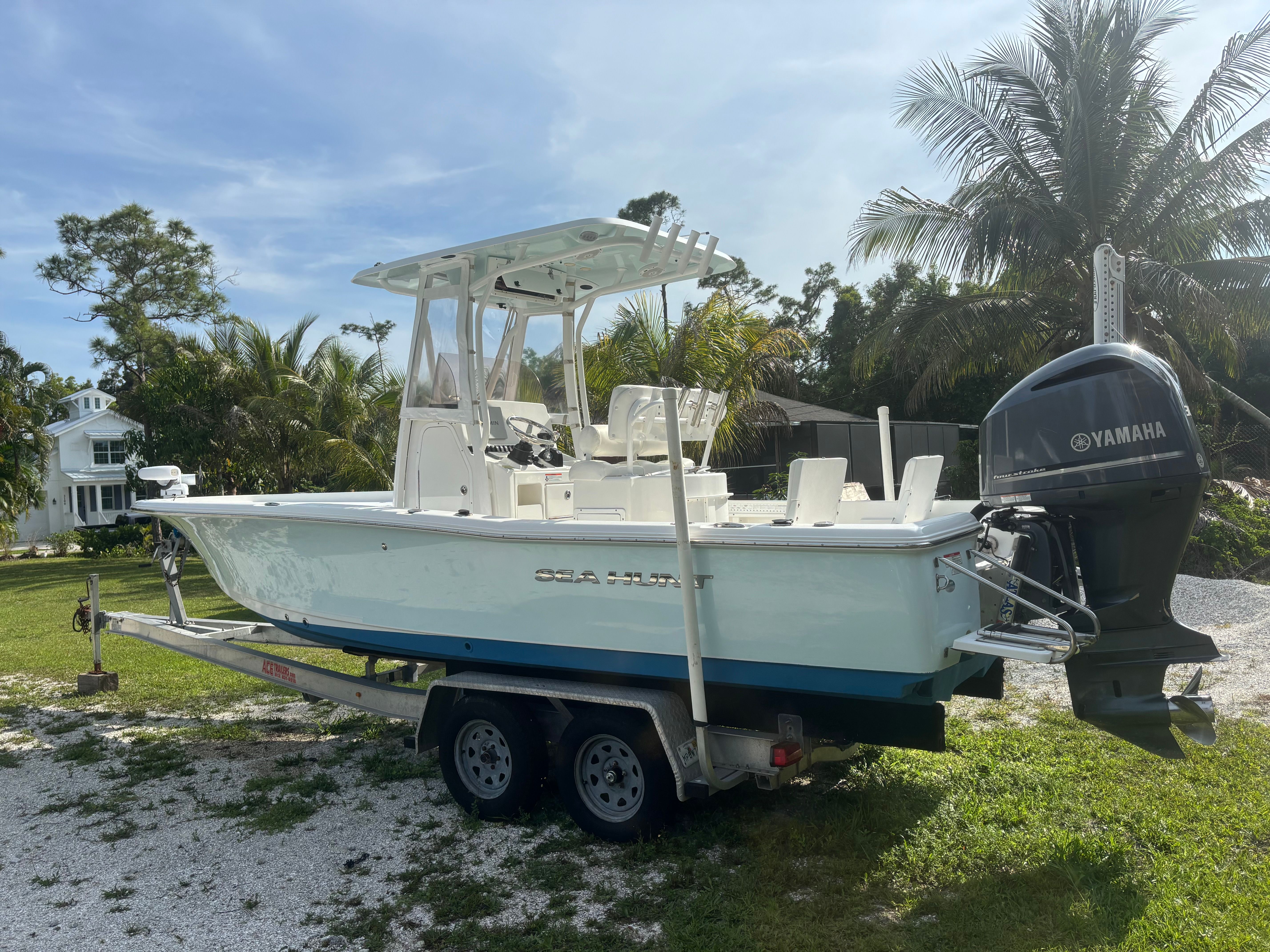 2016 Sea Hunt BX 24 BR