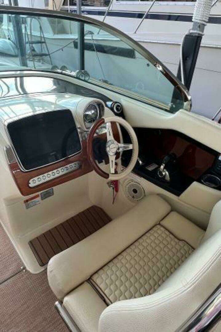 2020 Chris-Craft Launch 31 GT - Image 21