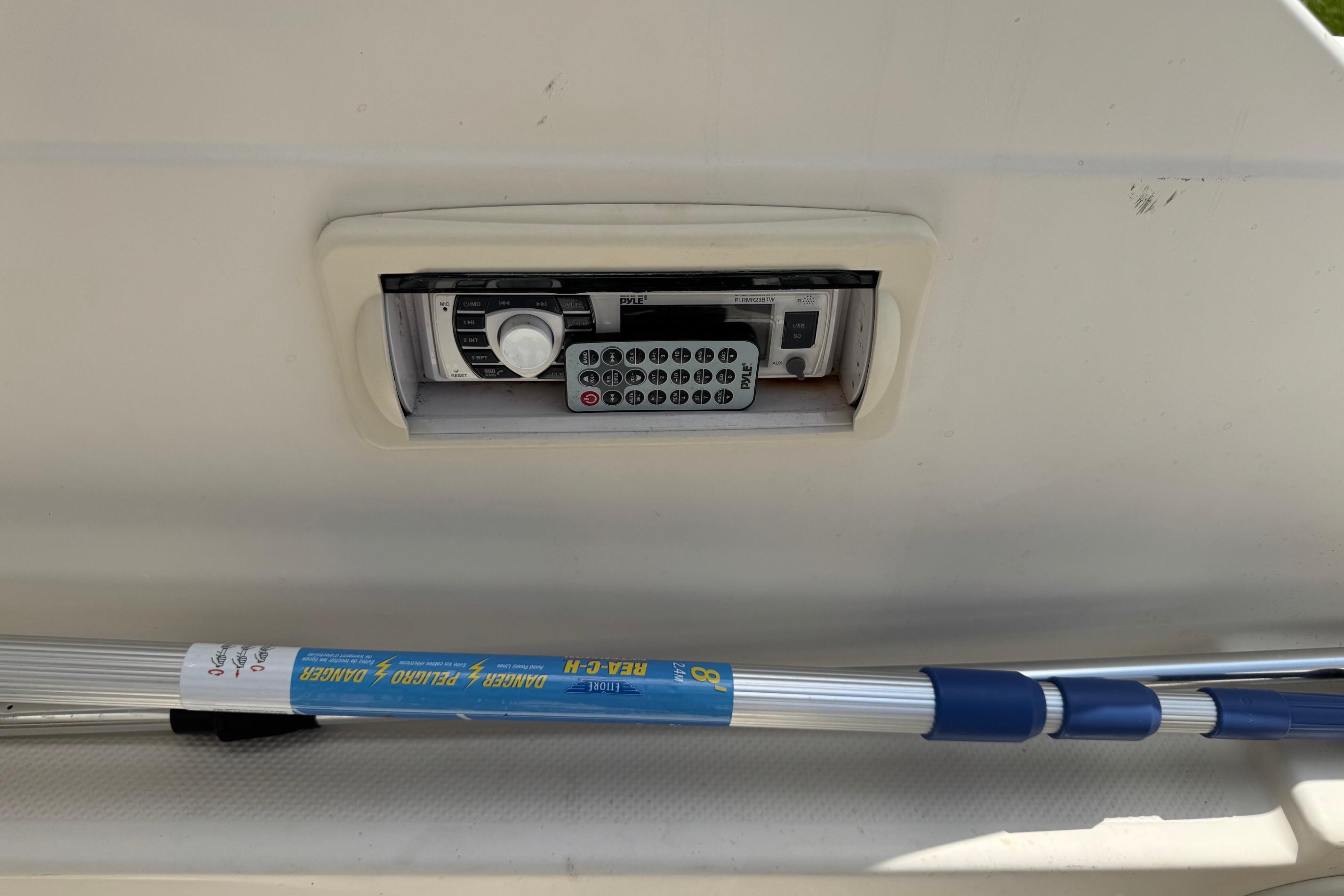 Boat stereo system with remote in a 2000 Maxum 2400 SCR.