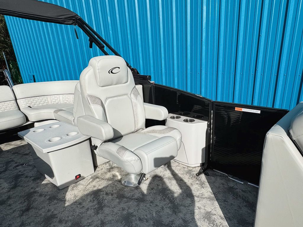 2023 Crest Caribbean LX 230 - 10