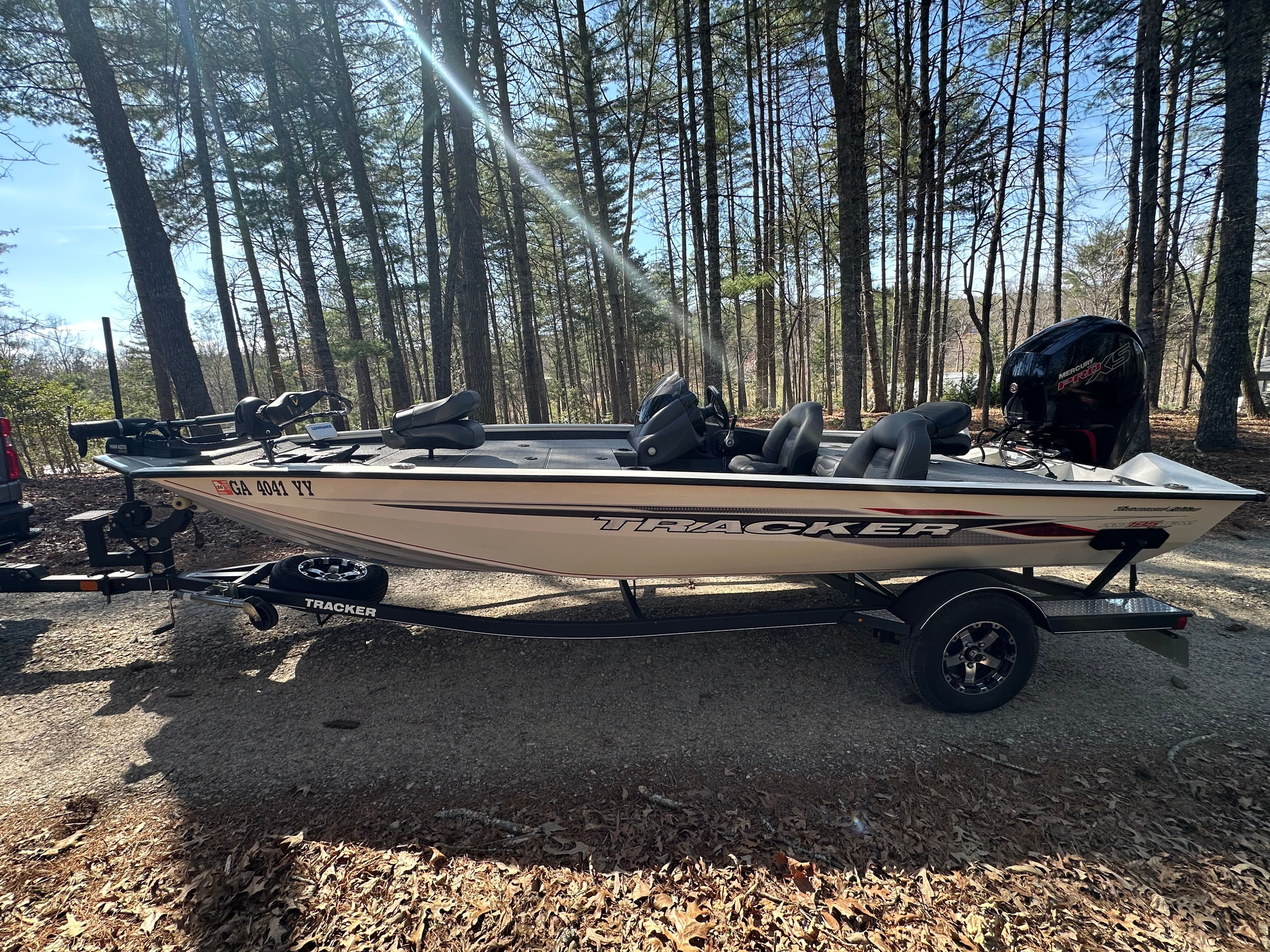 2020 Bass Tracker Pro 195 Tournament Edition - 2
