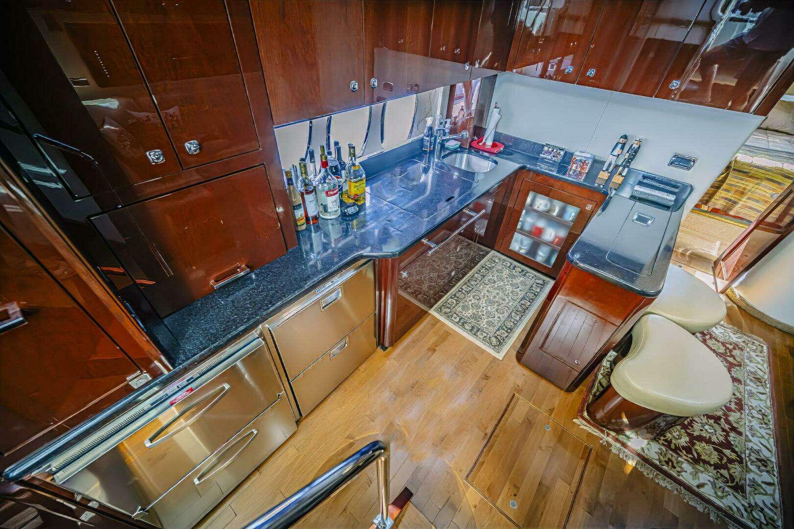 2011 Sea Ray 580 Sundancer - Image 19