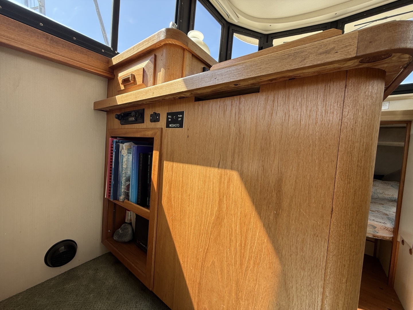1994 Camano 31 Troll - Image 39