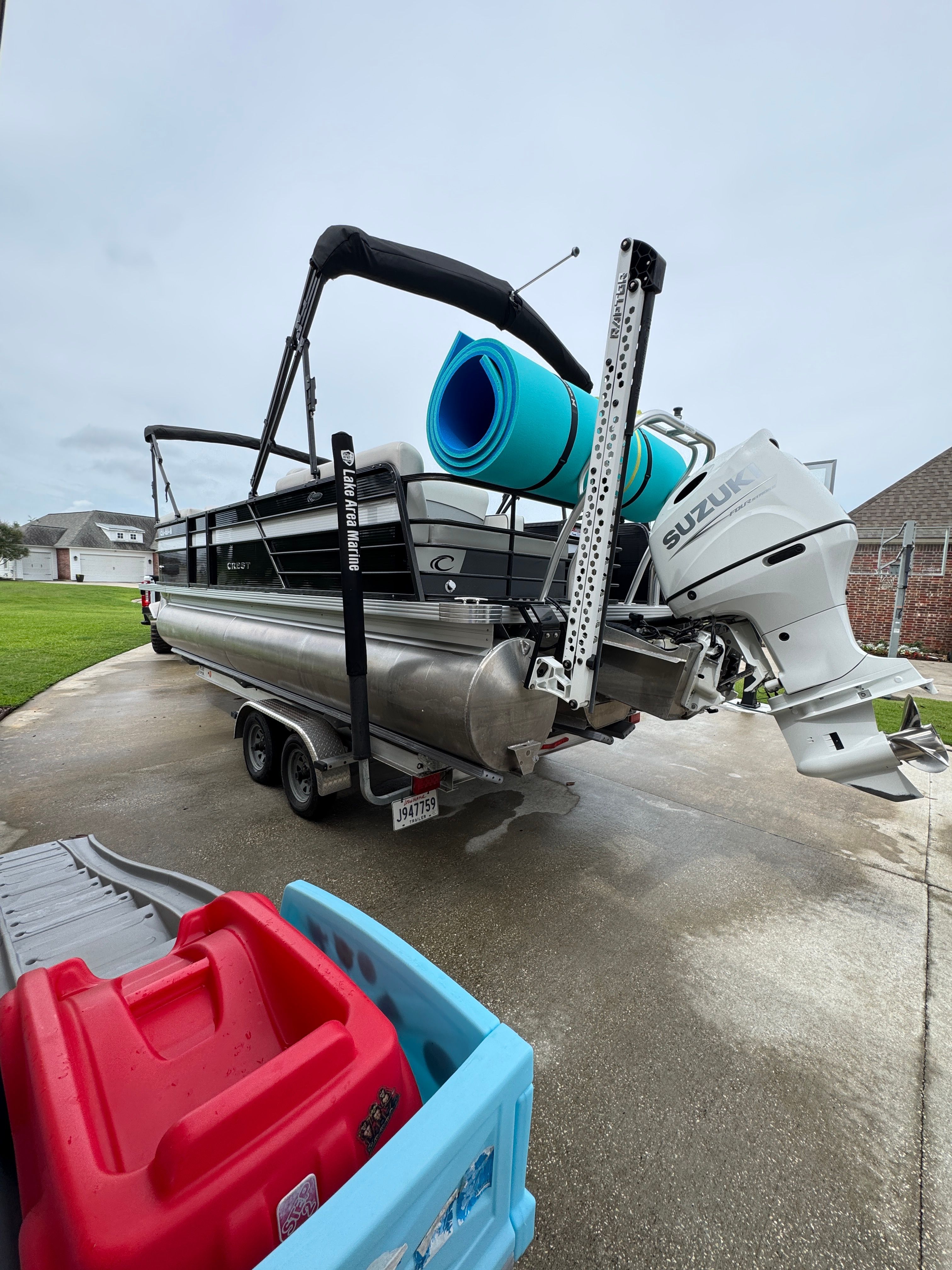Crest Classic DLX 220 boat on trailer, Suzuki engine, 2022 model.