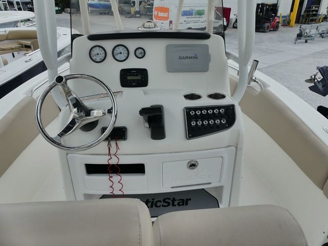 2016 NauticStar 2102 Legacy Yamaha F150XA - 9