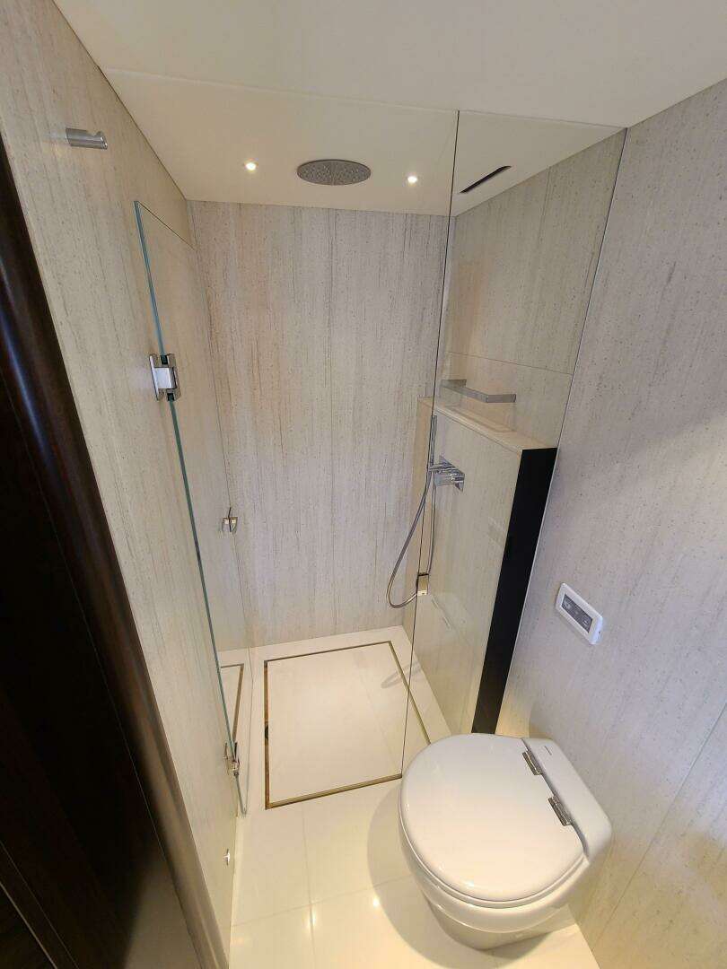 2023 Sunseeker 68 Manhattan - Image 24